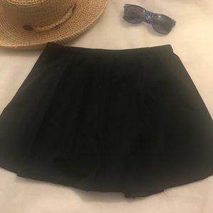 🌊Black swim 🏊‍♂️ skirt 👒 size 14